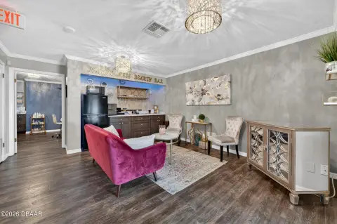 Remodeled Spa/Salon Space on Granada