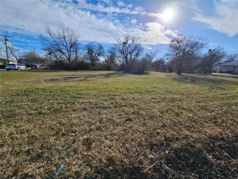 Residential Lot in Jacksboro, TX