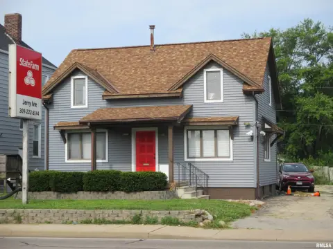Versatile Commercial Building