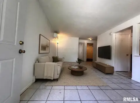 Six-Unit Multifamily Duplex Portfolio