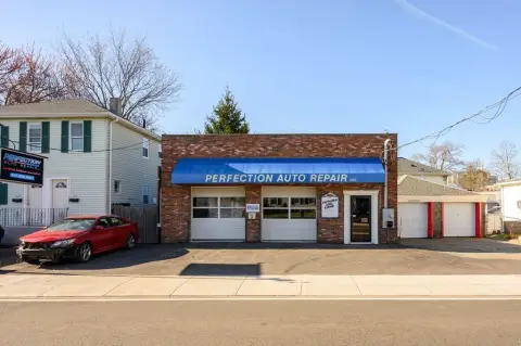 Mixed-Use Property with Auto Shop