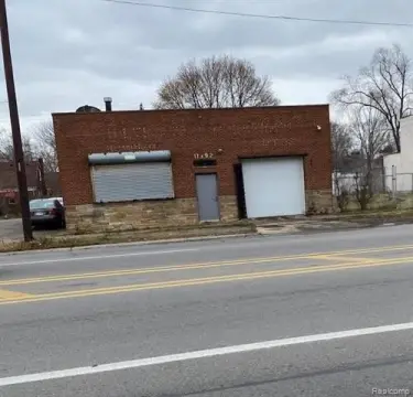 Detroit Commercial Garage For Sale