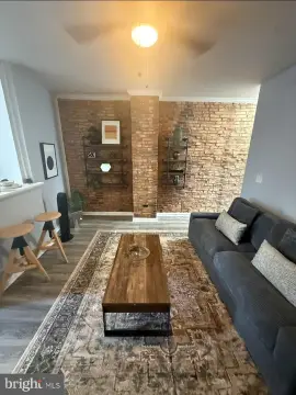 Renovated Duplex in Franklin Square