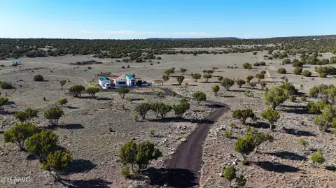 Vernon, AZ Off-Grid Paradise