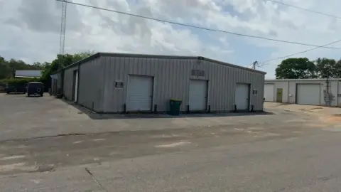 Warehouse Unit with Overhead Doors