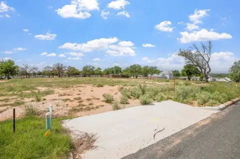 Residential Lot in Fredericksburg, TX