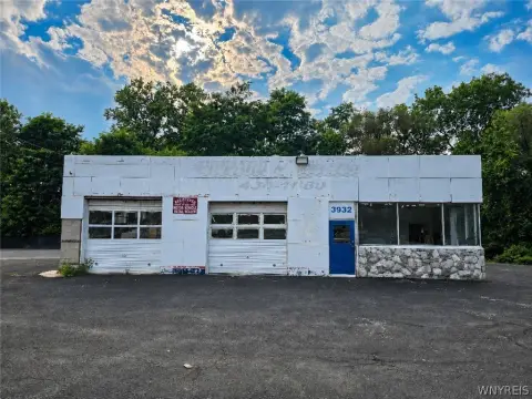 Seven-Bay Auto Shop