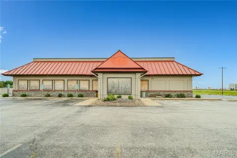 Equipped Restaurant Space For Lease