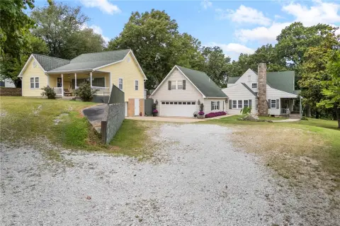 Mixed-Use Property with Highway Frontage