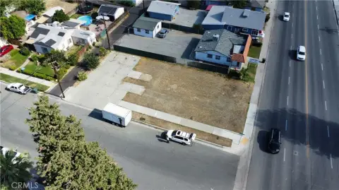 Commercial Land Zoned CO1