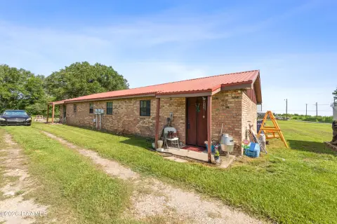 Income-Producing Duplex on Acre Lot