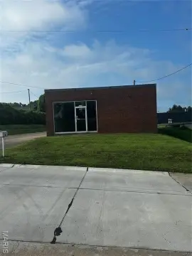 Versatile Commercial Building in Cape