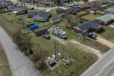 Land in Central Rogers