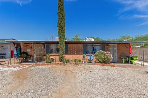 Ranch Duplex with Private Backyards