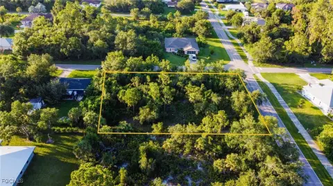 Oversized Corner Lot in Port Charlotte