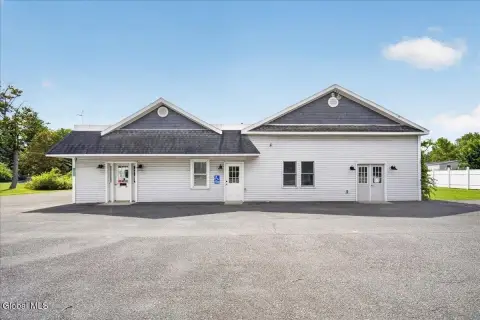 Flexible Office and Warehouse Space