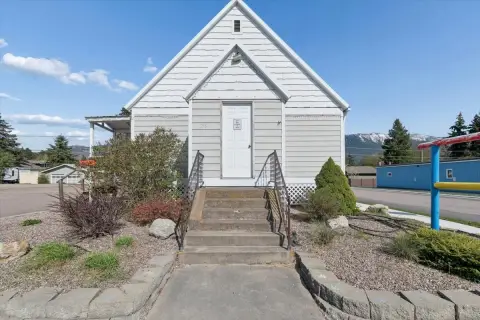 Commercially Zoned Duplex with Yard