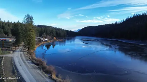 Treed Land Parcel Near Athol