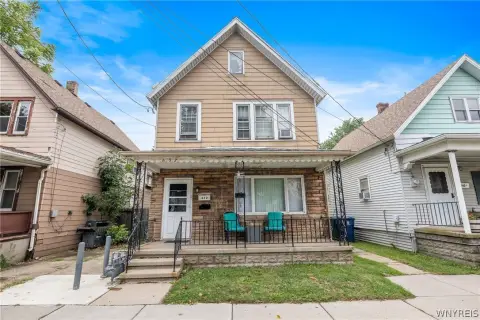 3/3 Duplex with Updated Roof
