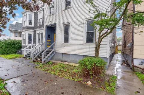 Duplex with Two Four-Bedroom Units
