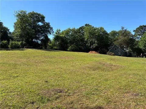 Residential Lot in Pinewood Subdivision