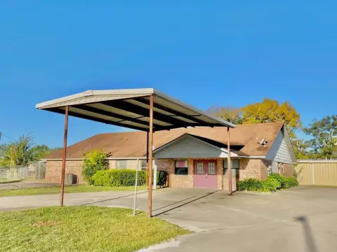 Downtown Groveton Commercial Building