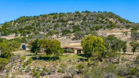 Comfort, TX Estate with Creek
