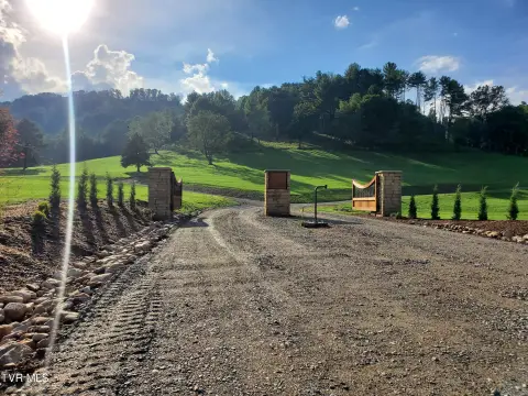 Waterfront Land in Butler, TN