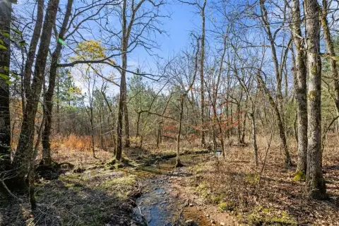 Land with Creek in Broken Bow