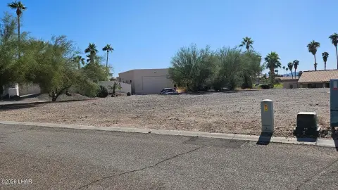 Residential Land in Lake Havasu