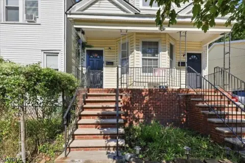 Two-Unit Duplex with Deck