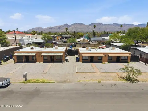 Updated Ranch Quadplex