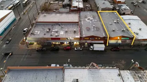 High-Exposure Commercial Property in El Paso