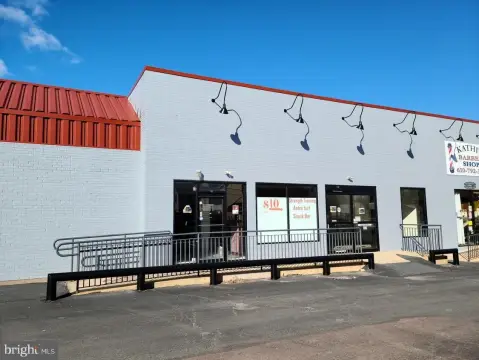 Retail/Warehouse Space in Spring City