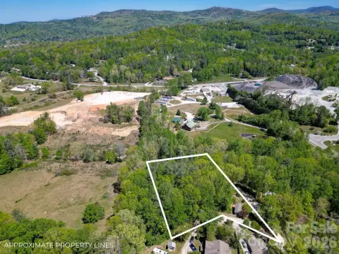 Residential Land in Hendersonville, NC