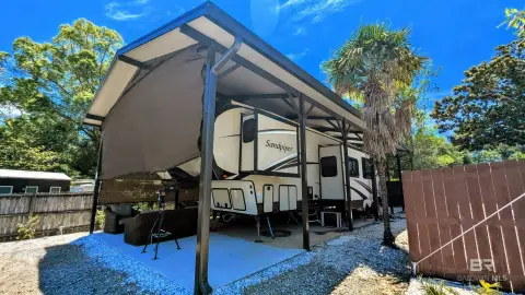 Improved RV Lot in Lillian