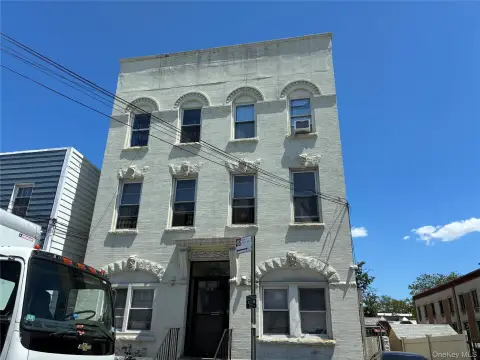 Six-Unit Apartment Building