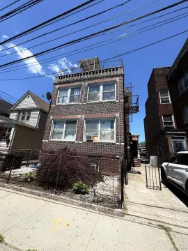 5-Unit Free Market Apartment Building
