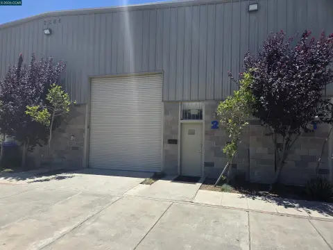 Flex Space With Grade-Level Access
