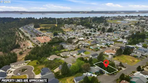 Level Lot in Coos Bay