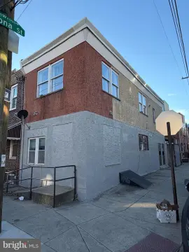 Point Breeze Duplex with Garage