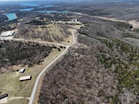 Ozark Land Near Bull Shoals