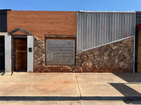 Creative Space with Covered Parking