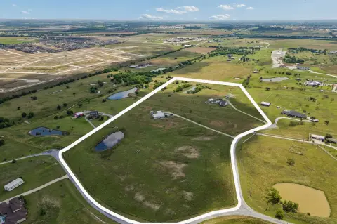 Agricultural Land with Residence