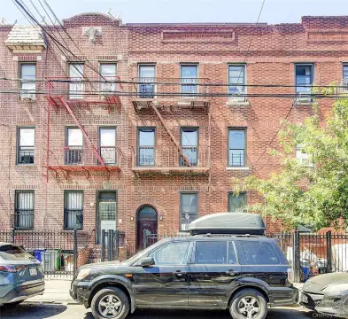 Six-Unit Brick Apartment Building