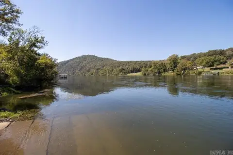 3.9 Acres Overlooking White River