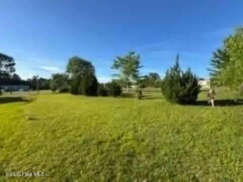 Cul-de-Sac Land with Carport
