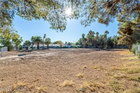 Las Vegas Commercial Land Parcel