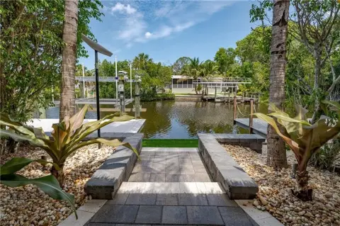 Canal Front Paradise with Gulf Access
