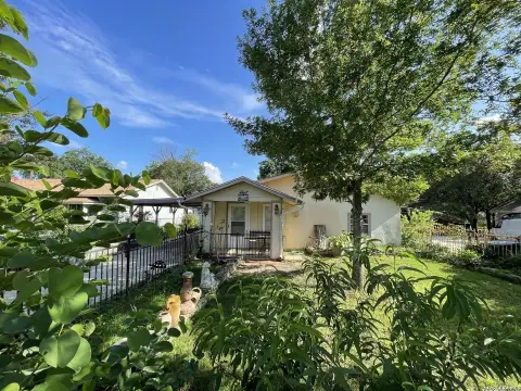 Residential Income Duplex with Casita